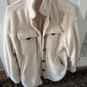 Women’s Vici Cream Sherpa Jacket